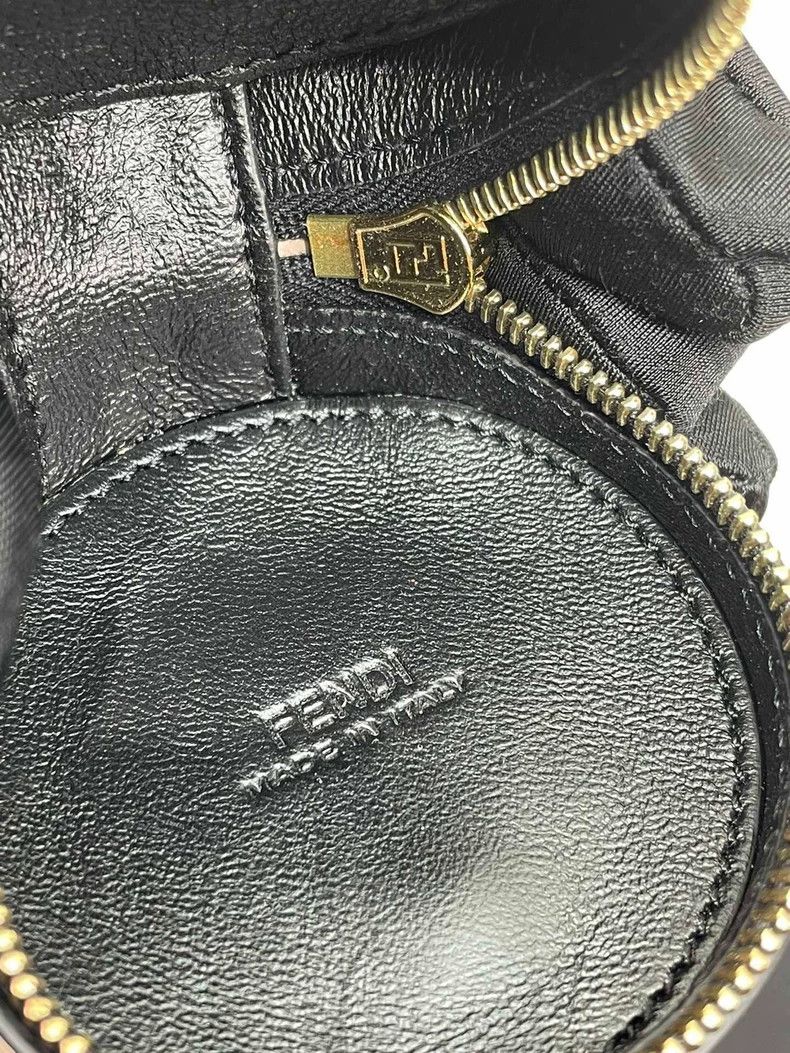 Fendi Fendi Pink Wrist Earphone Coin Purse Size ONE SIZE - 9 Thumbnail
