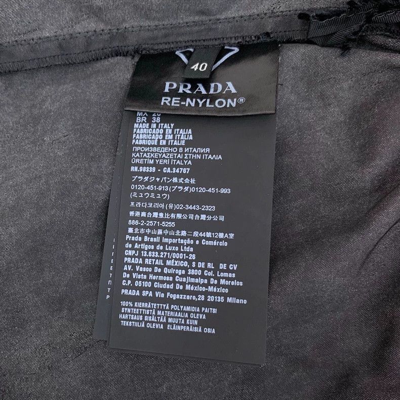 Prada Prada Black Elastic Waist Casual Shorts Size 40" / US 18 - 7 Thumbnail