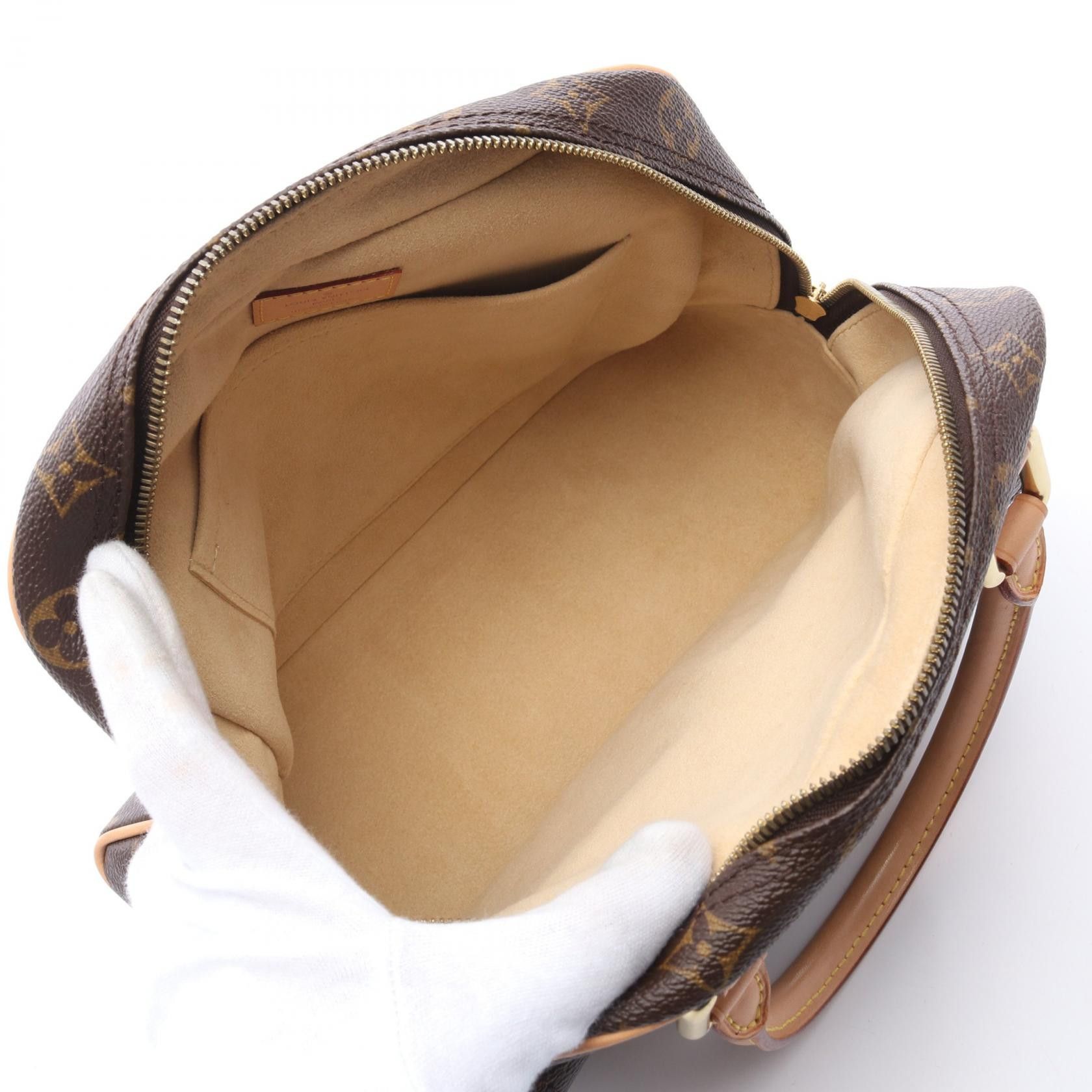 Louis Vuitton Louis Vuitton Louis Vuitton Manhattan PM Monogram Handbag Canvas Handbag M40026 DUTY FREE for USA Size ONE SIZE - 3 Thumbnail