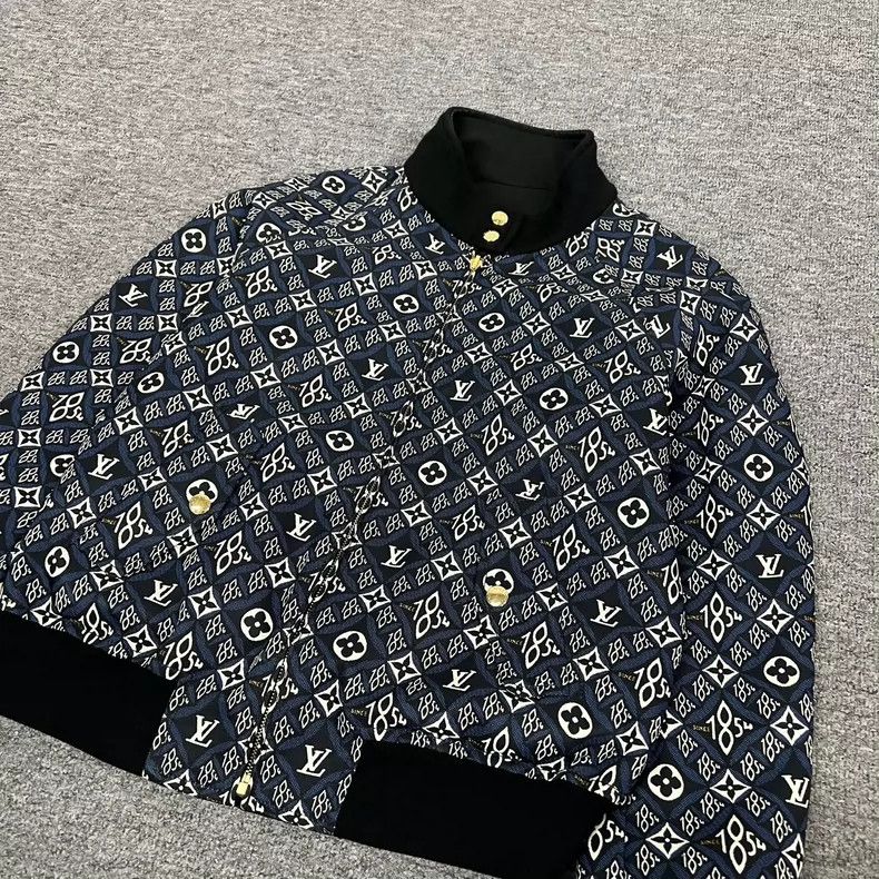 Louis Vuitton Louis Vuitton 1854 Reversible Jacket Size M / US 6-8 / IT 42-44 - 4 Thumbnail