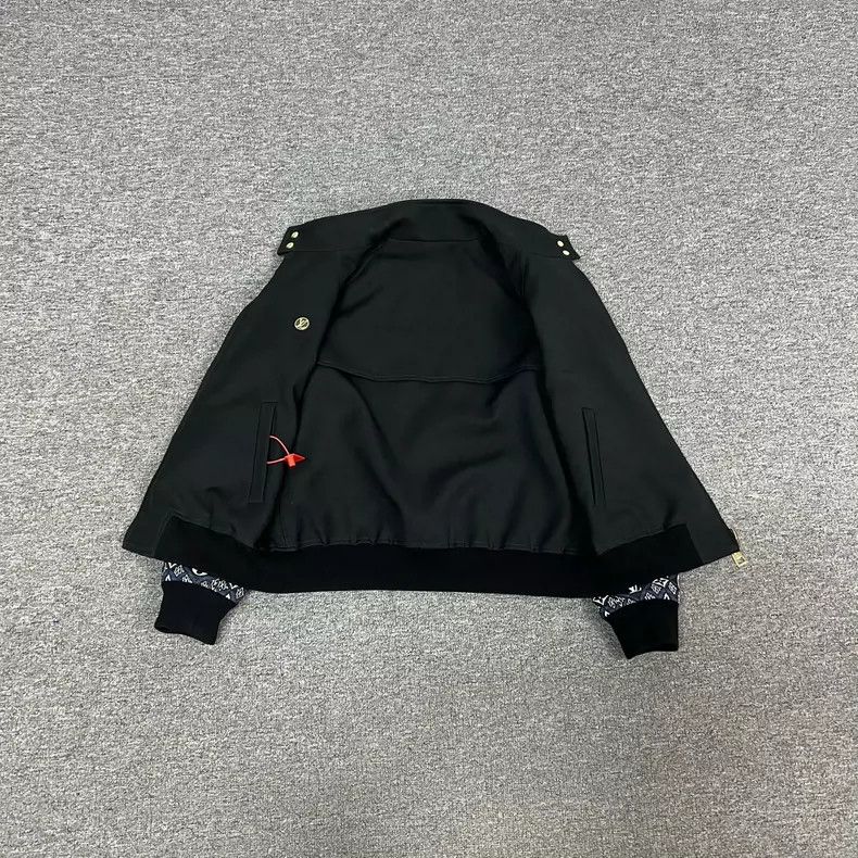 Louis Vuitton Louis Vuitton 1854 Reversible Jacket Size M / US 6-8 / IT 42-44 - 5 Thumbnail