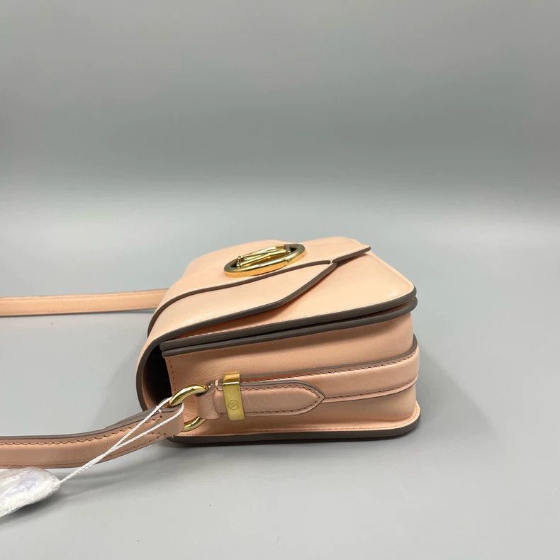 Louis Vuitton LV Pink Logo Crossbody Bag Size ONE SIZE - 3 Thumbnail
