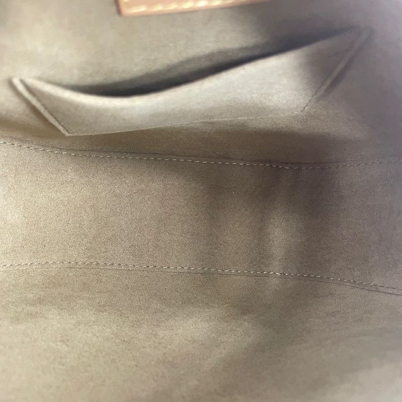 Louis Vuitton Louis Vuitton Classic Round Crossbody Bag Size ONE SIZE - 7 Thumbnail