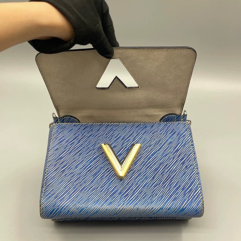 Louis Vuitton Louis Vuitton Twist Crossbody Bag Size ONE SIZE - 8 Thumbnail