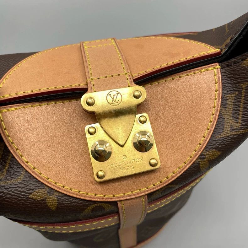 Louis Vuitton Louis Vuitton Monogram Handbag Crossbody Bag Size ONE SIZE - 8 Thumbnail