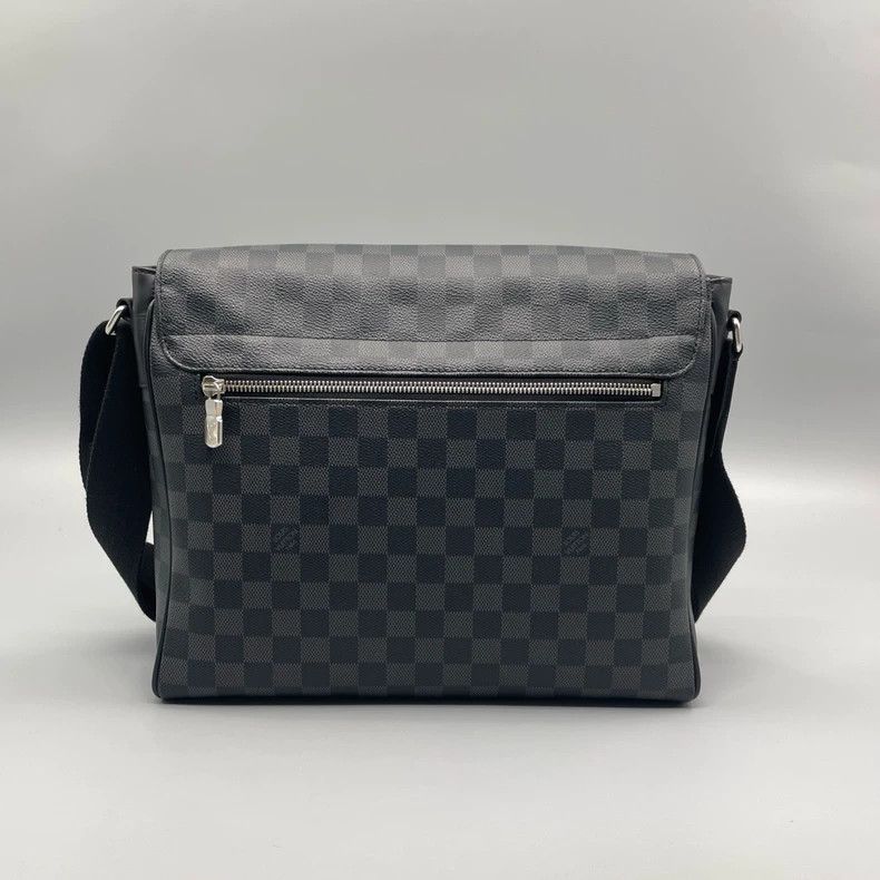 Louis Vuitton LV Black Checkerboard Crossbody Bag Size ONE SIZE - 2 Thumbnail