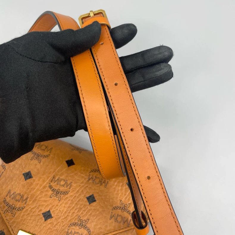 MCM MCM Classic Cognac Saddle Shoulder Bag Size ONE SIZE - 7 Thumbnail