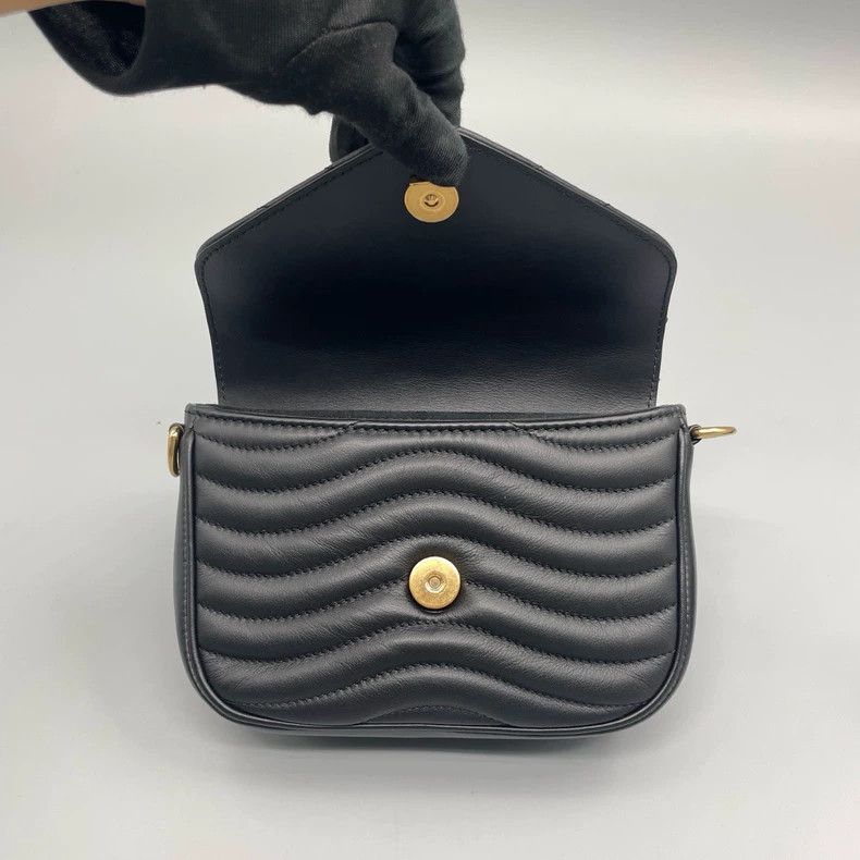 Louis Vuitton LV New Wave Leather Crossbody Bag Size ONE SIZE - 8 Thumbnail