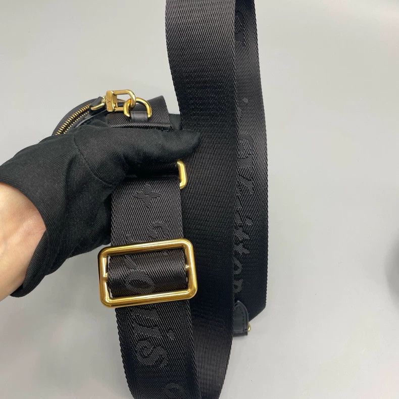 Louis Vuitton LV New Wave Leather Crossbody Bag Size ONE SIZE - 7 Thumbnail