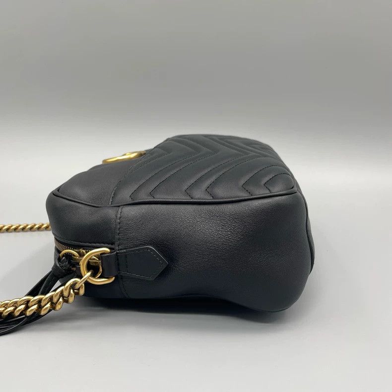 Gucci Gucci Marmont Black Gold Chain Crossbody Bag Size ONE SIZE - 3 Thumbnail