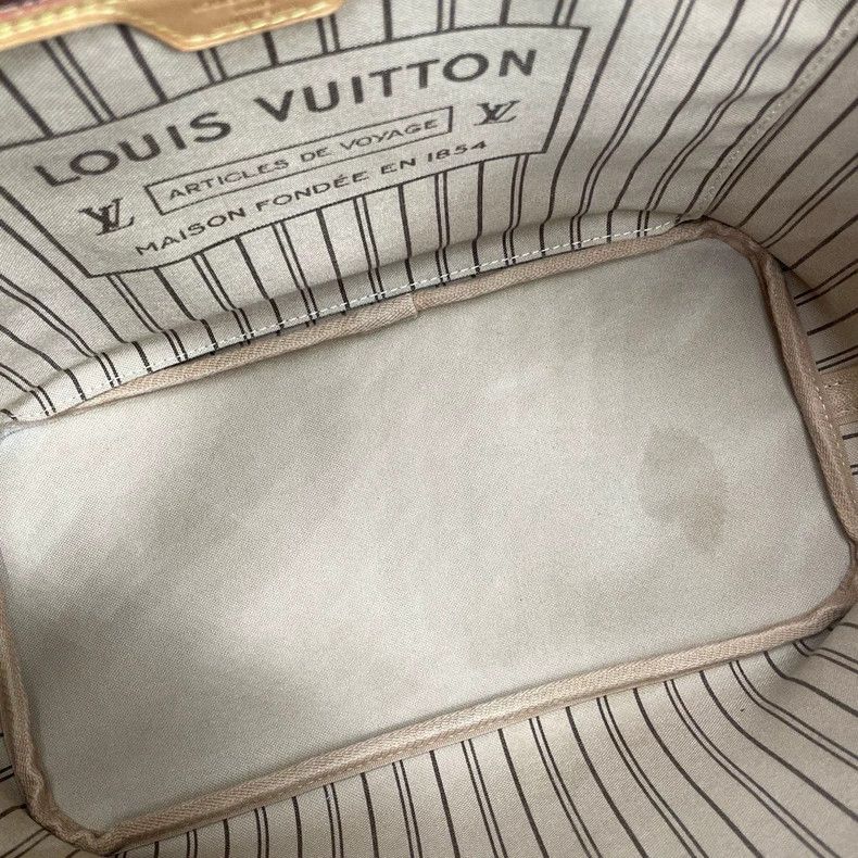 Louis Vuitton LV Neverfull Tote Bag with Pouch Size ONE SIZE - 8 Thumbnail