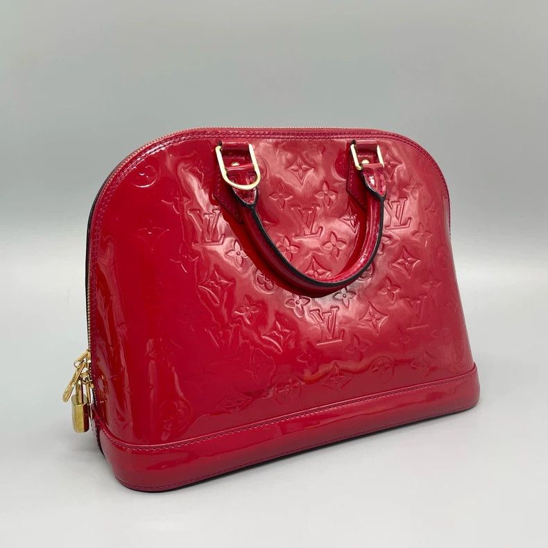 Louis Vuitton Louis Vuitton Red Patent Leather Shell Bag Size ONE SIZE - 6 Thumbnail