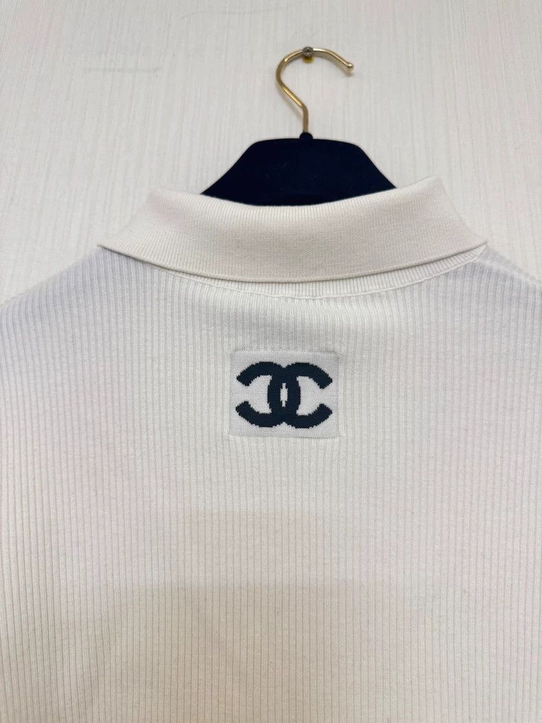 Chanel Chanel Ski Series Knit Top Size 38 Size M / US 6-8 / IT 42-44 - 4 Thumbnail