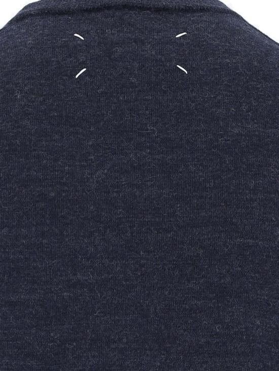 Maison Margiela MAISON MARGIELA Men Sweater S50HL0041 M13098 511M Blue Size US M / EU 48-50 / 2 - 4 Thumbnail