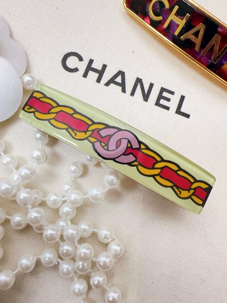 Chanel Chanel Green Acrylic Chain Pattern Hair Clip Size ONE SIZE - 4 Thumbnail
