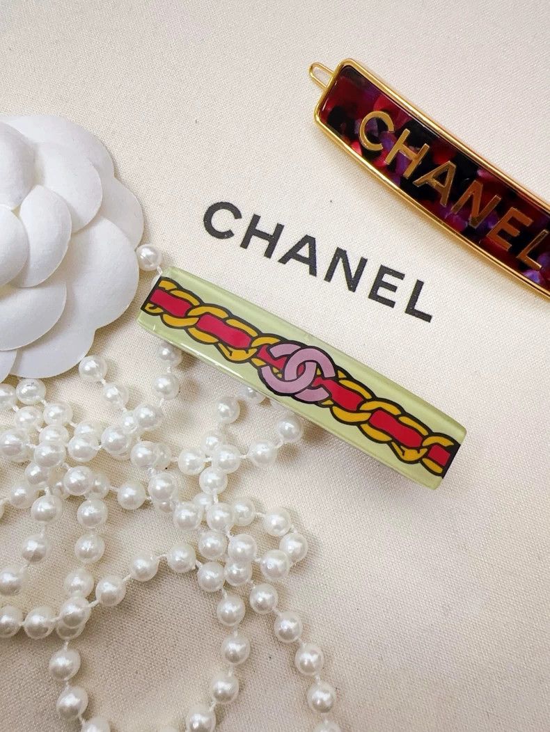 Chanel Chanel Green Acrylic Chain Pattern Hair Clip Size ONE SIZE - 3 Thumbnail