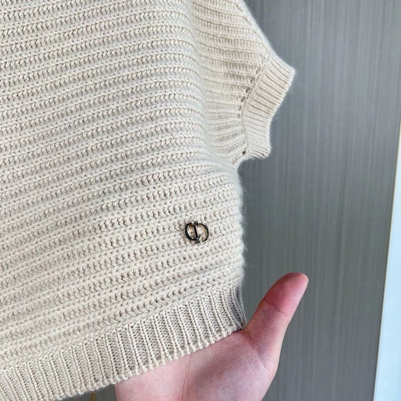 Dior Dior Batwing Sleeve Knit Sweater in Beige Size S / US 4 / IT 40 - 5 Thumbnail