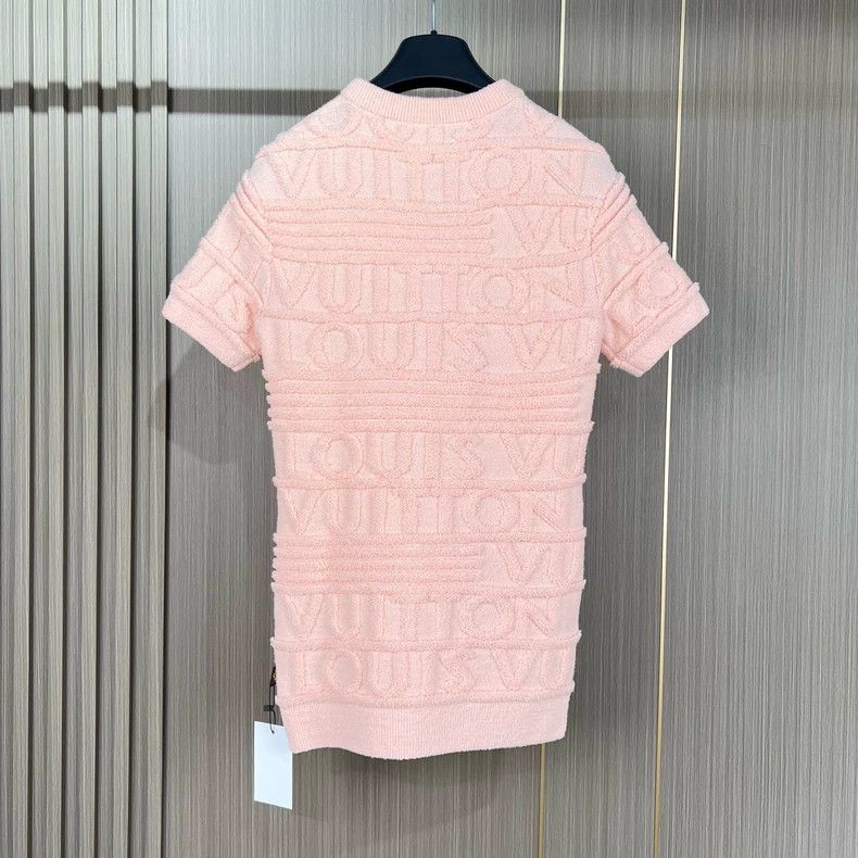 Louis Vuitton Louis Vuitton Embossed Short Sleeve Top Size XS / US 0-2 / IT 36-38 - 2 Thumbnail