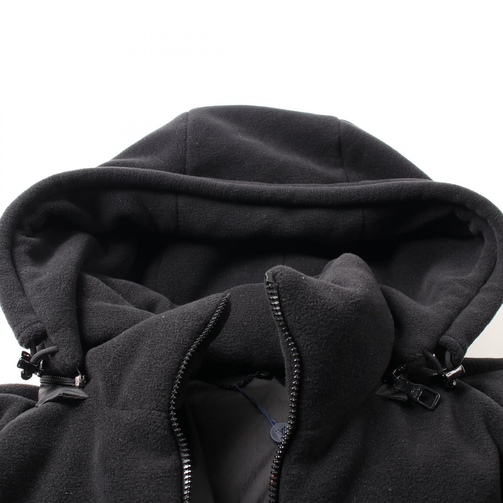 Louis Vuitton Louis Vuitton Louis Vuitton By Material Down Jacket Outerwear Others Outerwear RM231M RS6 HOB10E Size ONE SIZE - 10 Thumbnail