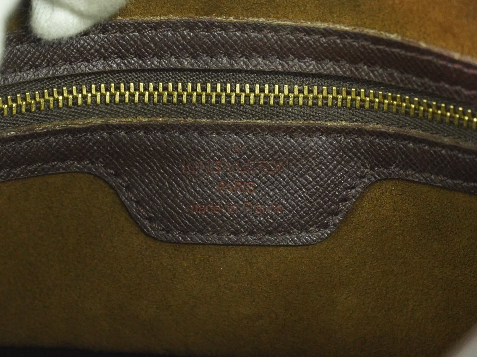 Louis Vuitton Marais Bucket Bag shoulder