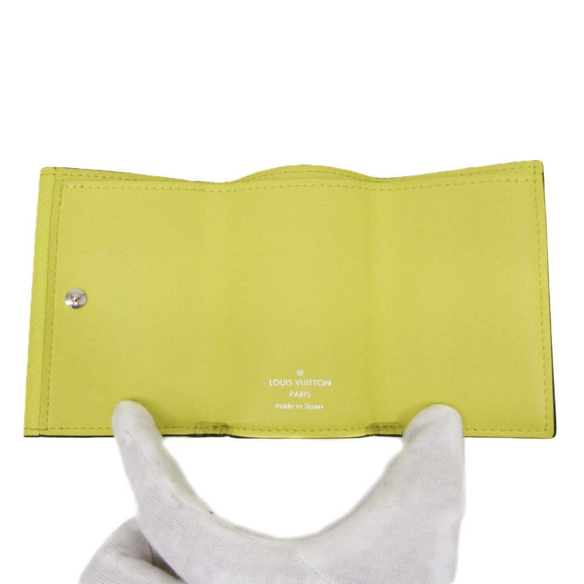 Louis Vuitton Louis Vuitton Taigarama Discovery Compact Wallet M67629 Men,Women Taigarama Wallet (tri-fold) Jaune Size ONE SIZE - 3 Thumbnail