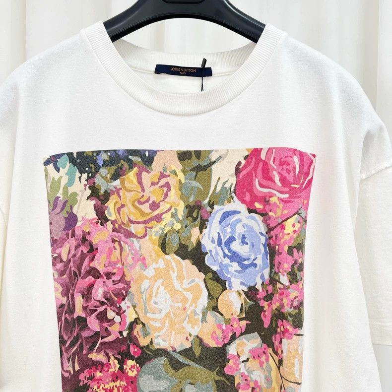 Louis Vuitton Louis Vuitton Floral Print Short Sleeve T-Shirt Size M / US 6-8 / IT 42-44 - 3 Thumbnail