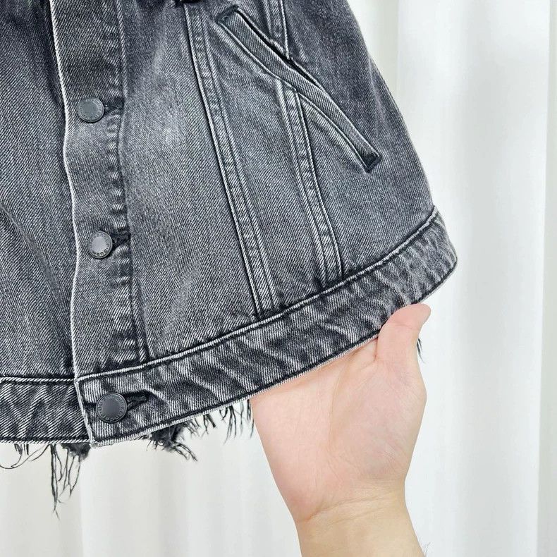 Alexander Wang Alexander Wang Denim Skirt with Fraying Size 26" / US 2 / IT 38 - 5 Thumbnail