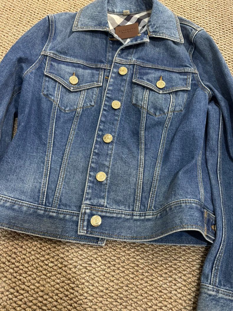 Burberry Burberry Classic Denim Jacket for Everyday Wear Size S / US 4 / IT 40 - 2 Thumbnail