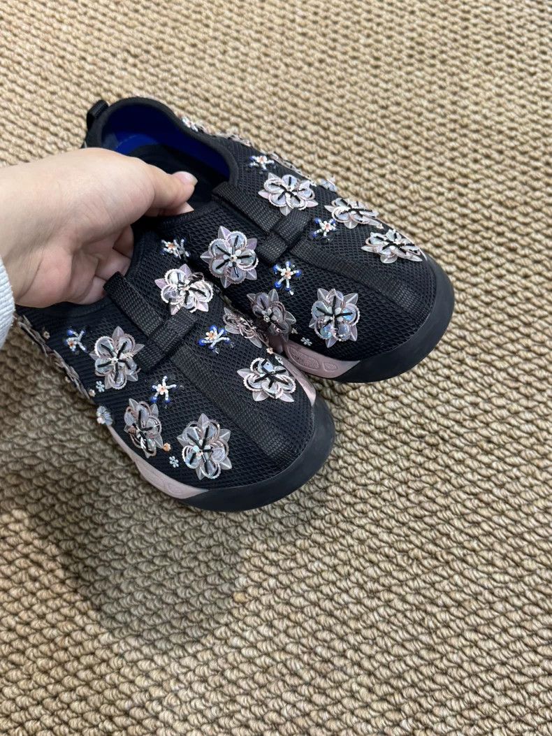 Dior Dior Black Floral Design Garden Shoes Size 36 Size US 6 / IT 36 - 2 Thumbnail