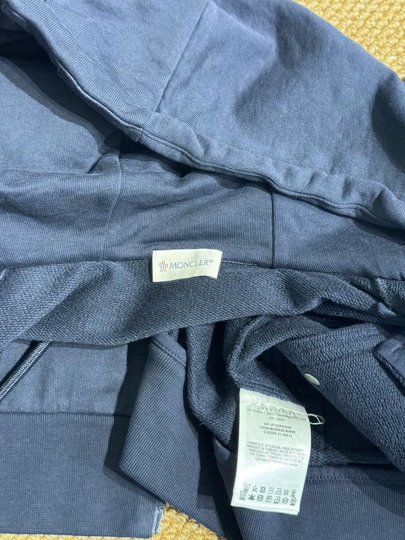 Moncler Moncler Hooded Sweatshirt in Deep Blue Size S / US 4 / IT 40 - 8 Thumbnail