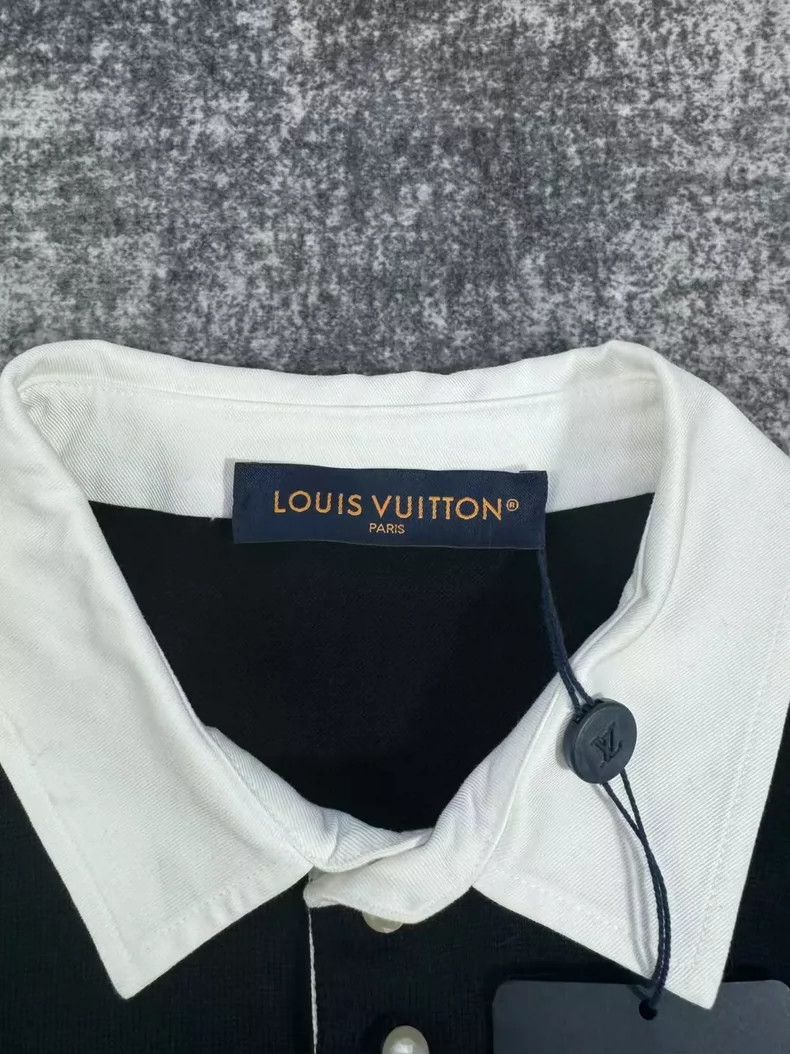 Louis Vuitton Louis Vuitton Deep Blue Embroidered Polo Shirt Size S / US 4 / IT 40 - 2 Thumbnail