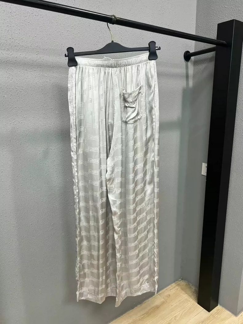 Balenciaga Balenciaga Silk Printed Casual Pants Size 34" / US 12 / IT 48 - 2 Thumbnail