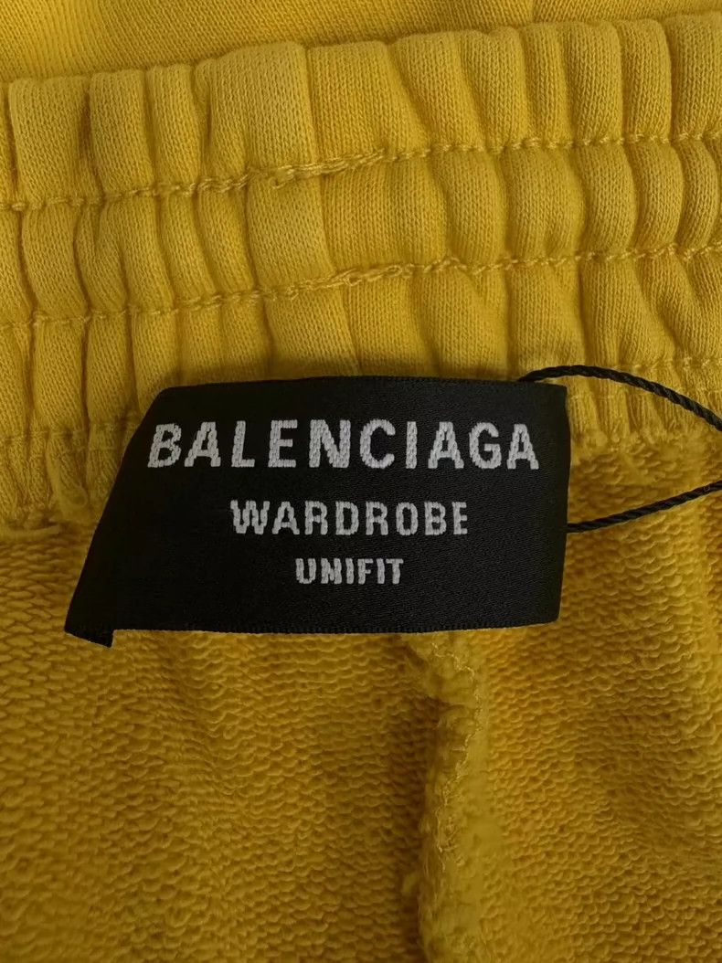 Balenciaga Balenciaga Yellow Embroidered Shorts Size M Size 38" / US 16 / IT 52 - 4 Thumbnail