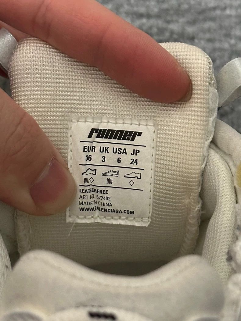 Balenciaga Balenciaga Runner White Size 36 Sneakers Size US 6 / IT 36 - 7 Thumbnail