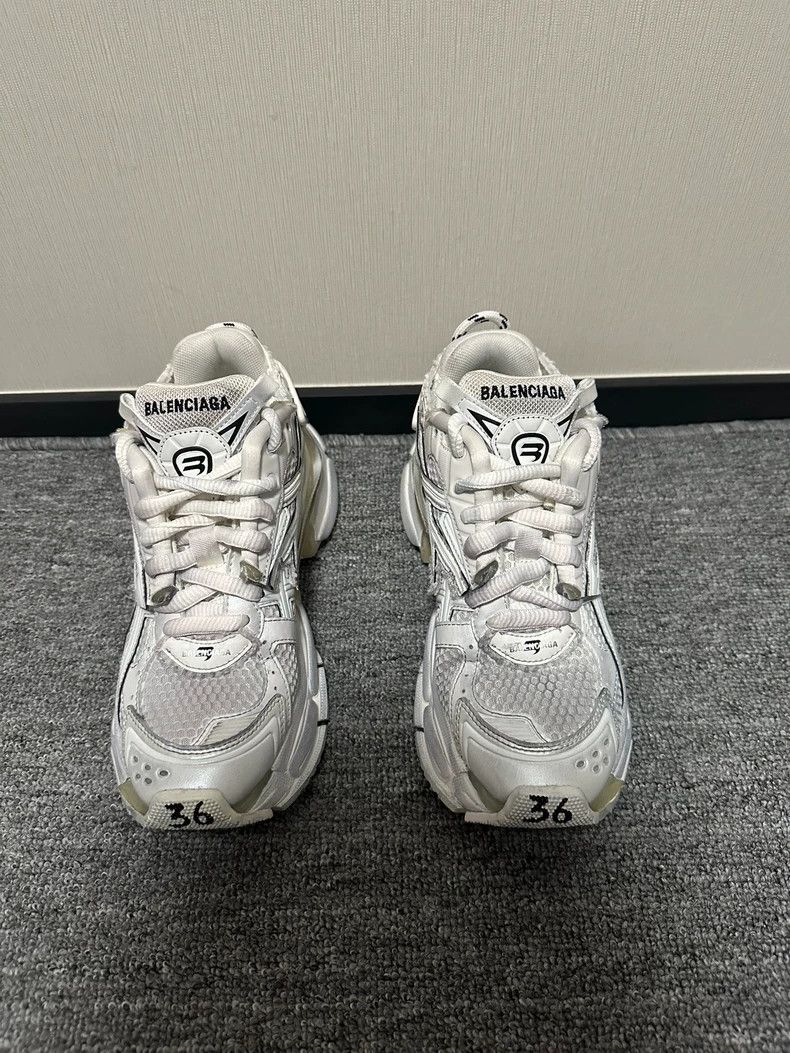 Balenciaga Balenciaga Runner White Size 36 Sneakers Size US 6 / IT 36 - 2 Thumbnail