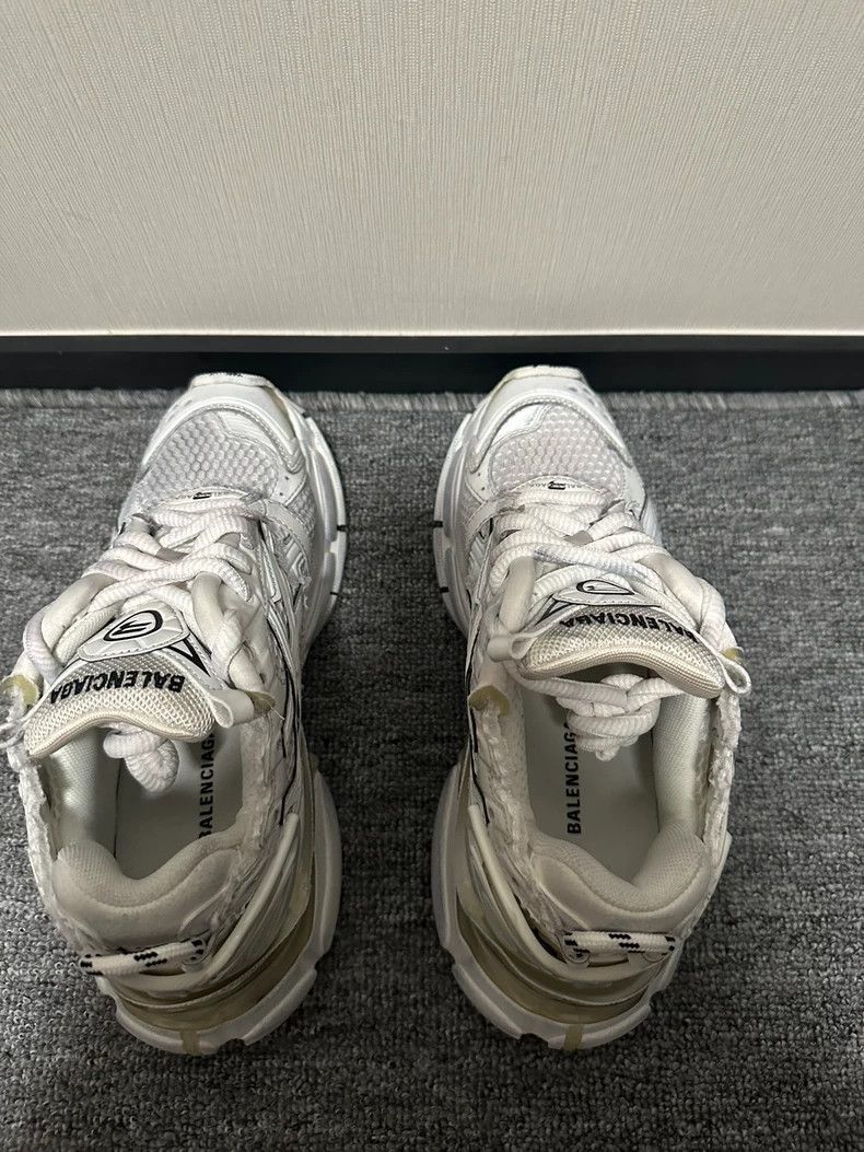 Balenciaga Balenciaga Runner White Size 36 Sneakers Size US 6 / IT 36 - 4 Thumbnail