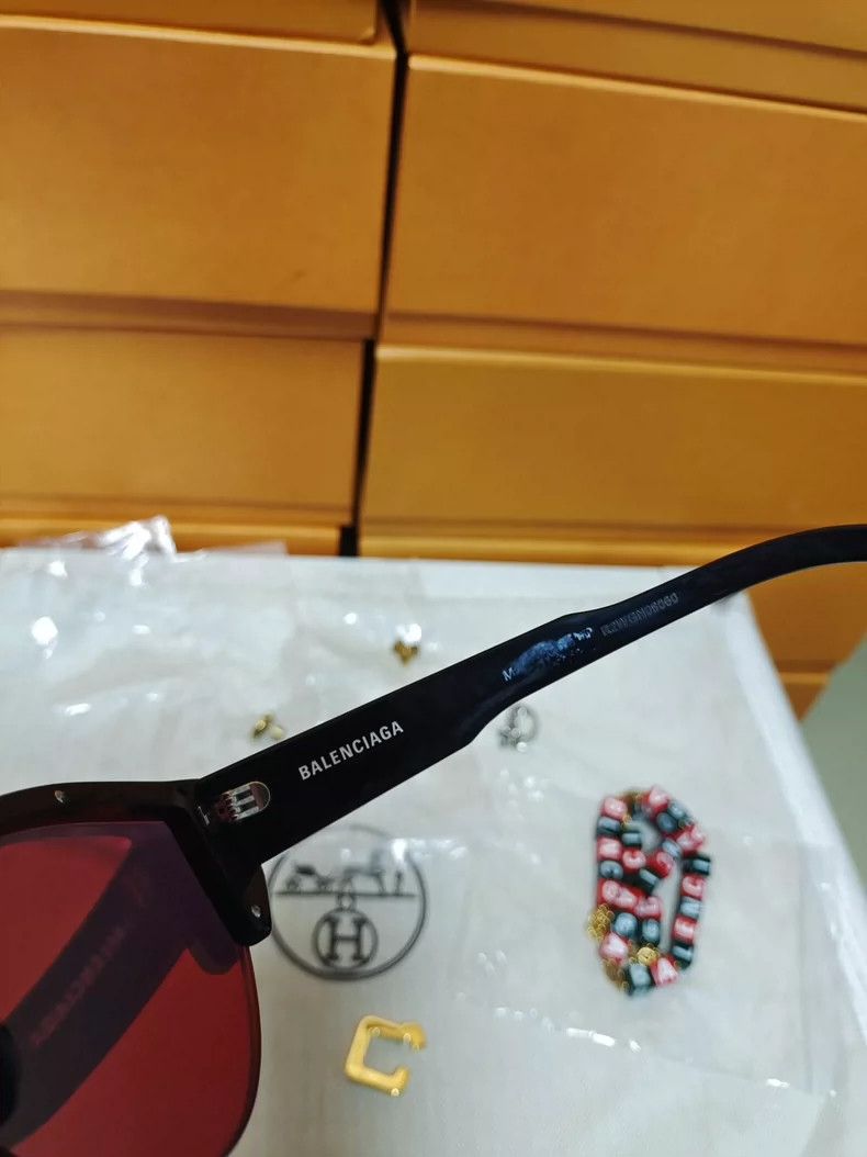 Balenciaga Balenciaga Sunglasses Brand New Without Box Size ONE SIZE - 7 Thumbnail