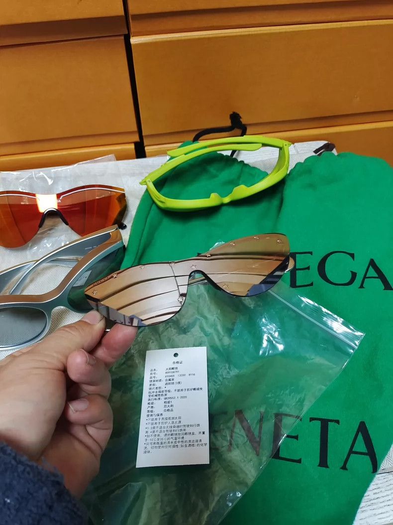Gucci Gucci Sunglasses Authentic Brand New Condition Size ONE SIZE - 3 Thumbnail
