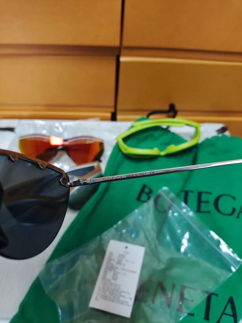 Gucci Gucci Sunglasses Authentic Brand New Condition Size ONE SIZE - 8 Thumbnail