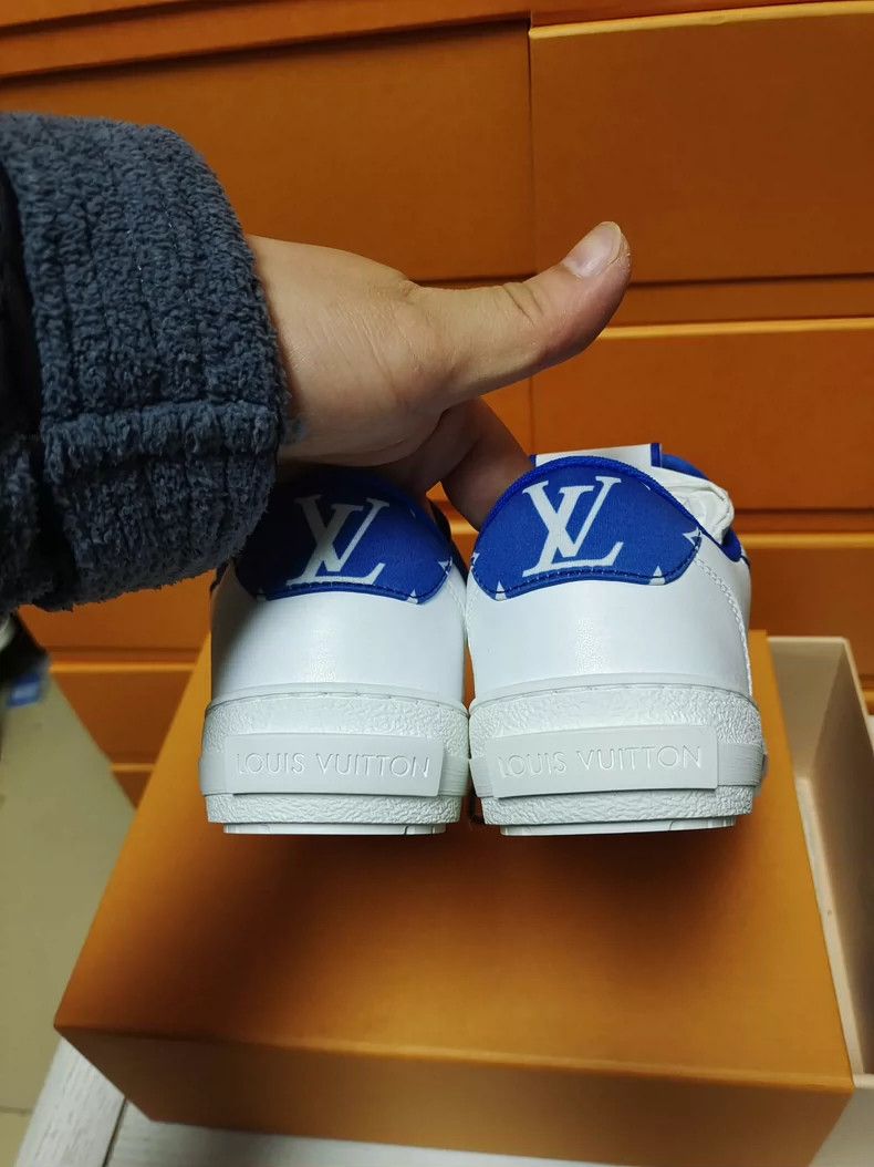 Louis Vuitton LV Women's Low-Top Lace-Up Sneakers Size US 5 / IT 35 - 8 Thumbnail
