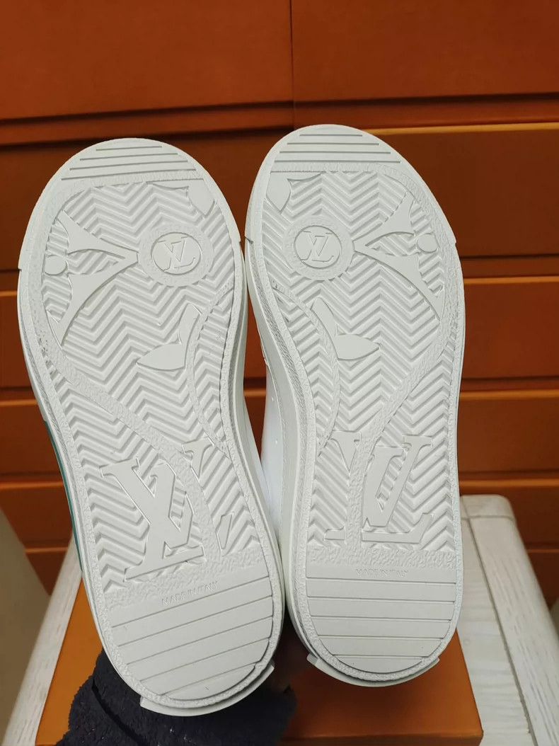 Louis Vuitton LV Women's Low-Top Lace-Up Sneakers Size US 5 / IT 35 - 9 Thumbnail