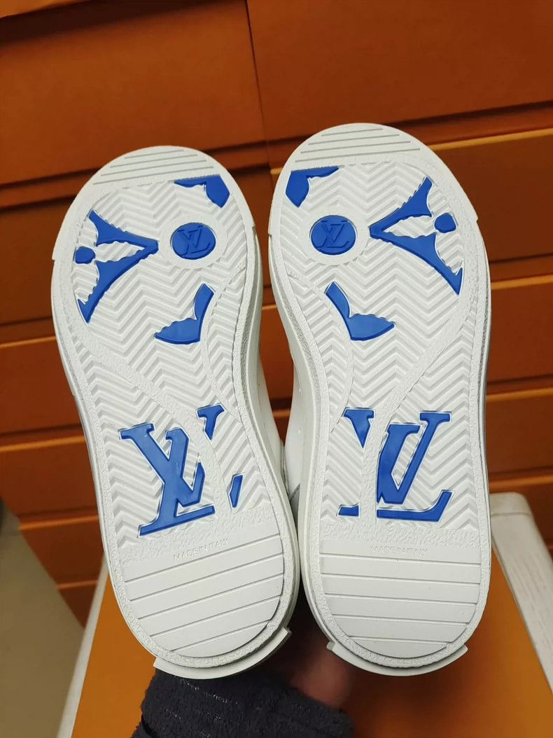 Louis Vuitton Louis Vuitton Women's Low Top Lace Sneakers Size US 5 / IT 35 - 9 Thumbnail
