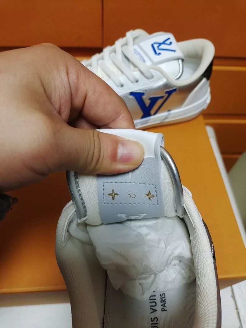 Louis Vuitton Louis Vuitton Women's Low Top Lace Sneakers Size US 5 / IT 35 - 7 Thumbnail