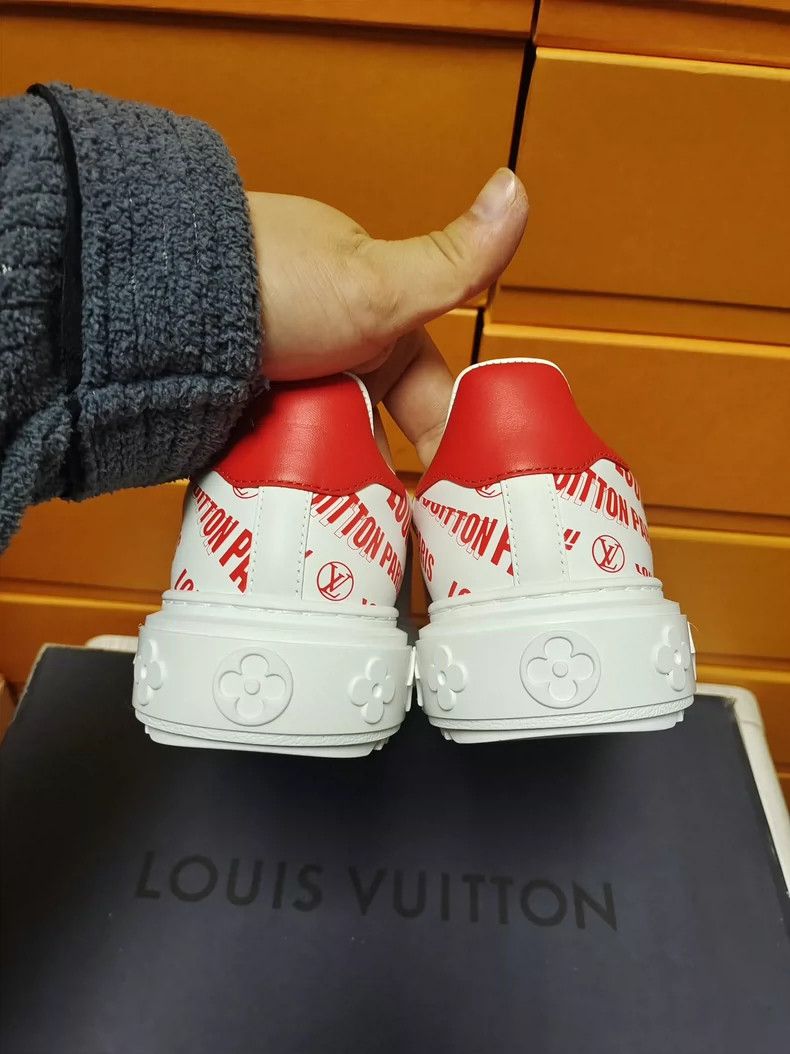 Louis Vuitton Louis Vuitton Women's Low Top Lace-Up Sneakers Size US 5 / IT 35 - 8 Thumbnail