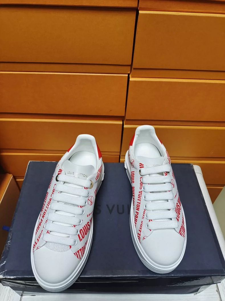 Louis Vuitton Louis Vuitton Women's Low Top Lace-Up Sneakers Size US 5 / IT 35 - 5 Thumbnail