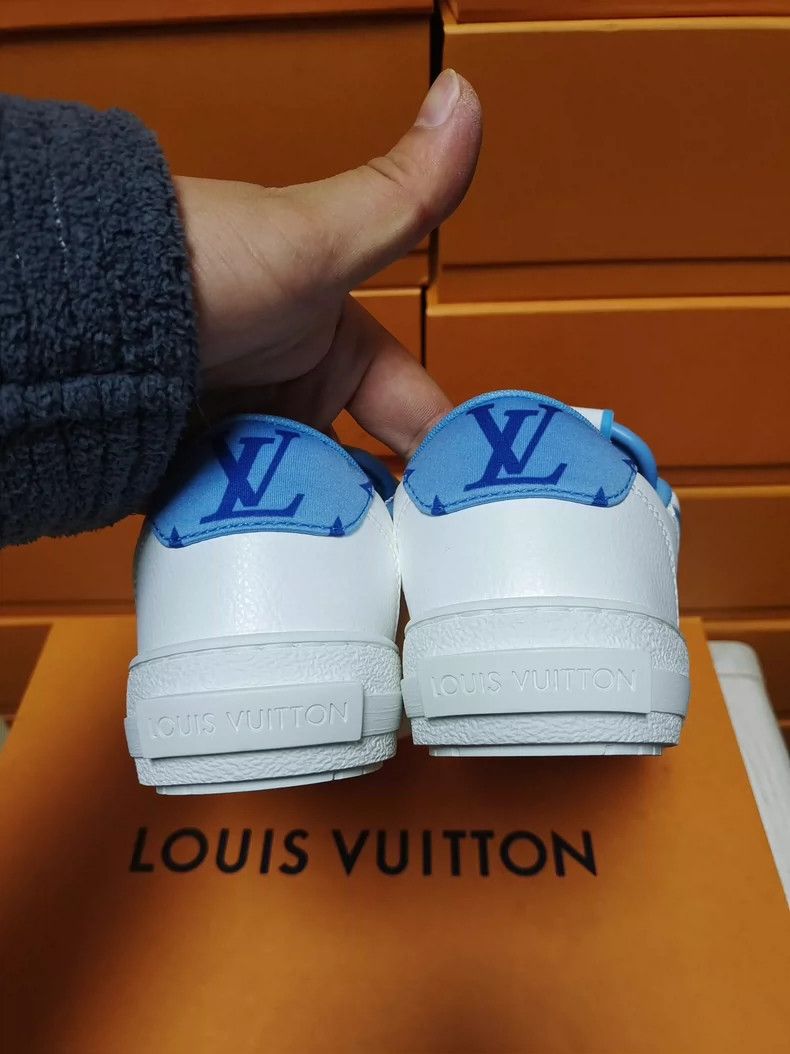 Louis Vuitton LV Louis Vuitton Low Top Sneakers for Women Size US 5 / IT 35 - 8 Thumbnail