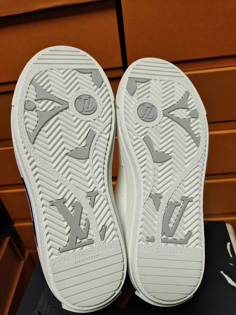 Louis Vuitton Louis Vuitton White Blue Tie-Up Sneakers Size US 5 / IT 35 - 9 Thumbnail