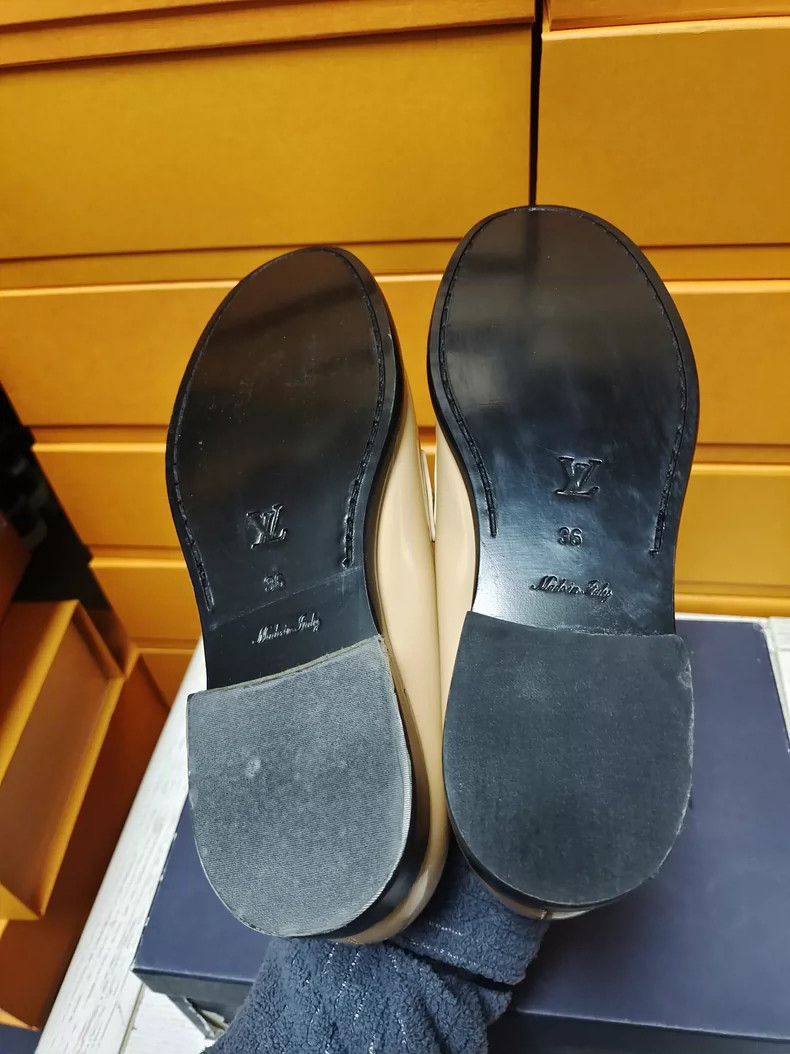 Louis Vuitton Louis Vuitton Daphne Flat Women’s Shoes Size US 6 / IT 36 - 9 Thumbnail