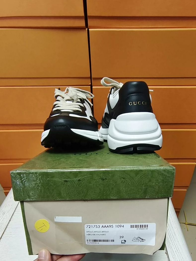 Gucci Gucci Black and White Dad Sneakers Size US 8 / IT 38 - 7 Thumbnail