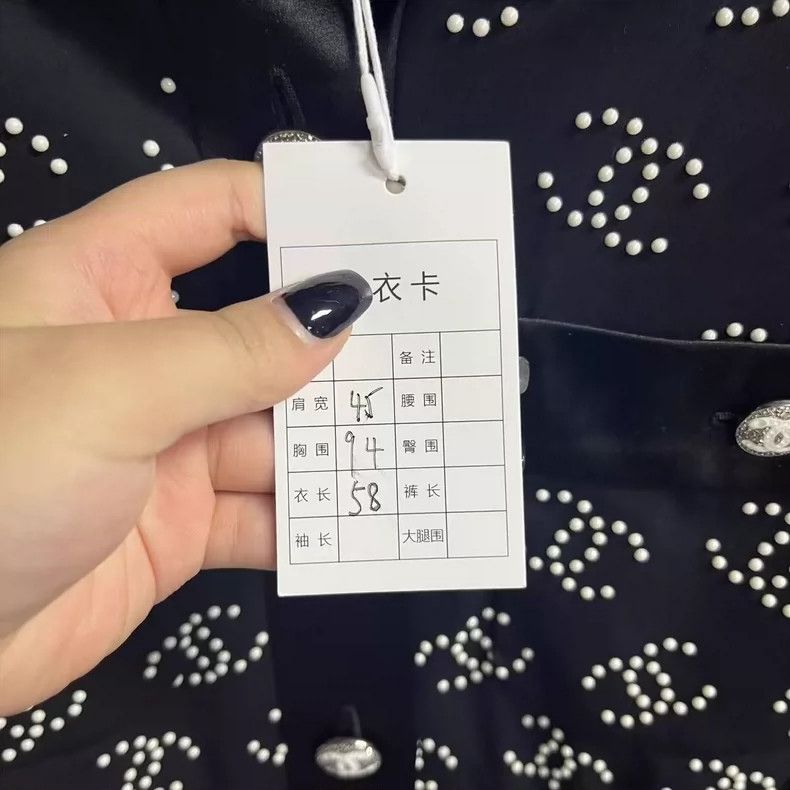 Chanel Chanel Black Logo Pearl Detail Jacket Size M / US 6-8 / IT 42-44 - 5 Thumbnail